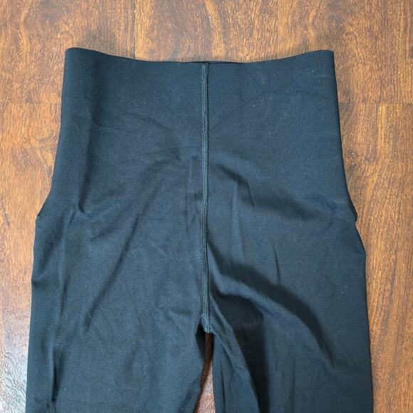 SPANX Booty Boost Core Luxe Front Slit Leggings - Black - Small - Picture 10 of 11